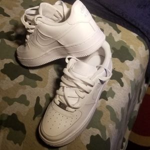 White Air Force 1 Sneakers
